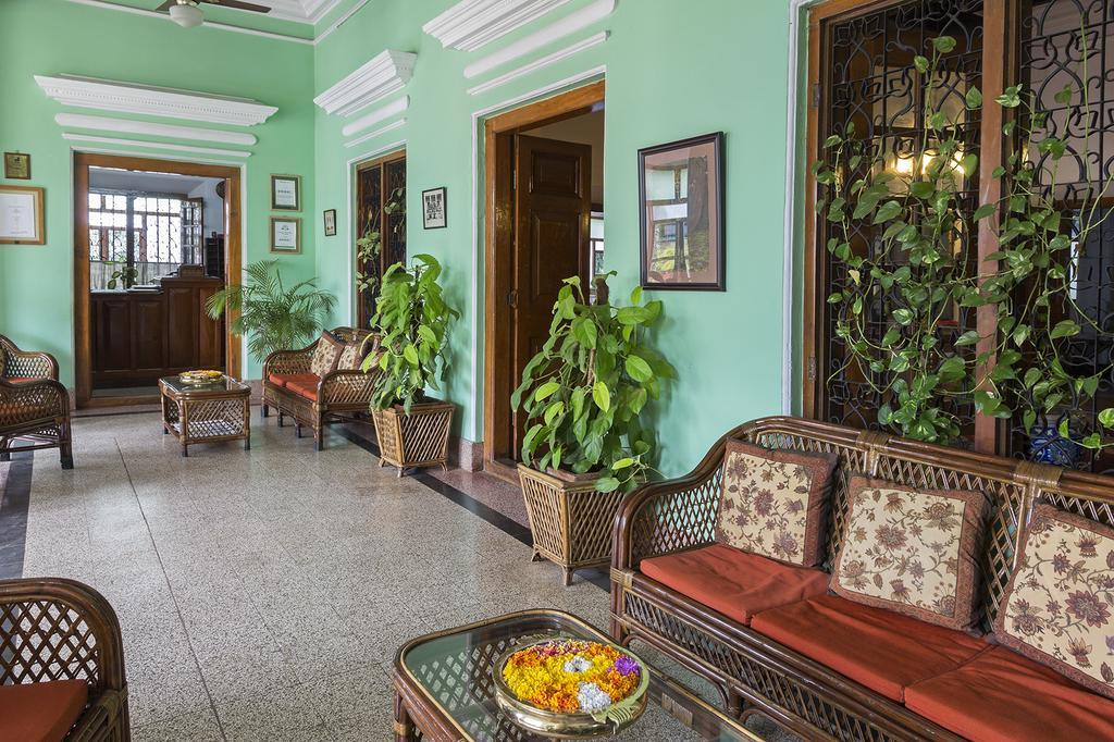 The Green Hotel Mysore Buitenkant foto