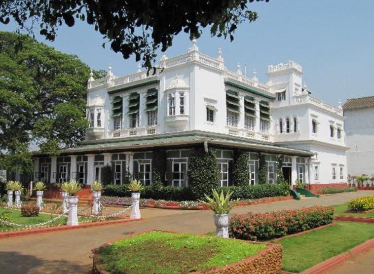 The Green Hotel Mysore Buitenkant foto