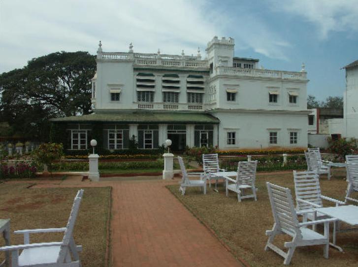 The Green Hotel Mysore Buitenkant foto